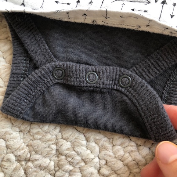 Nwot newborn outfit. - Picture 5 of 6